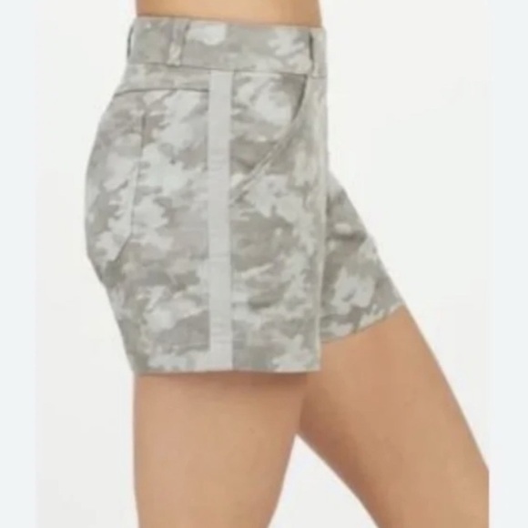 SPANX NWT Stretch Twill Short Size XL for Active Comfort - Picture 2 of 9